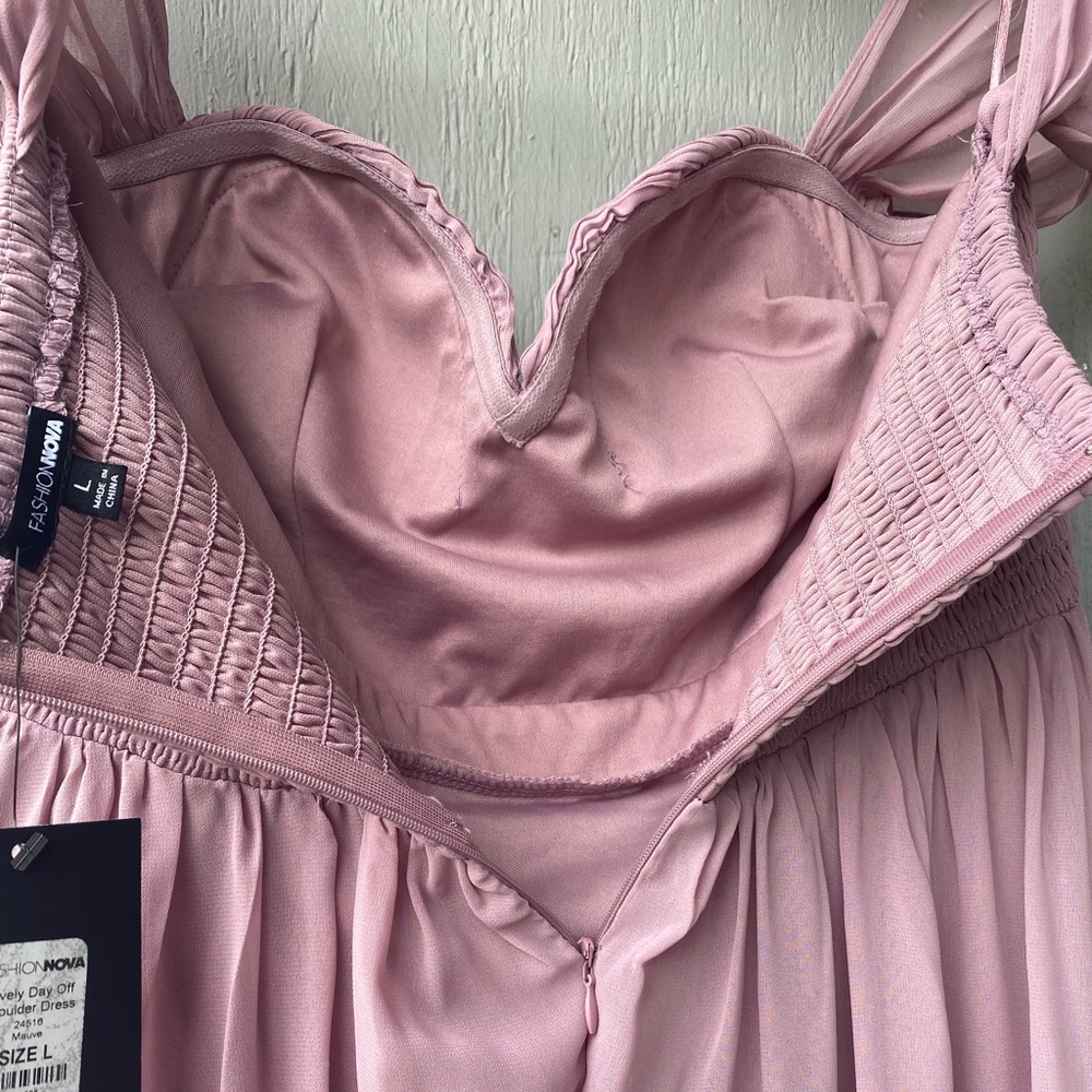 Off Shoulder Dress - Picture 11 of 12
